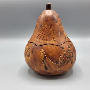 Vintage Handcrafted Lucuma Gourd Box With Fish & Shell Design Home Shelf Decor